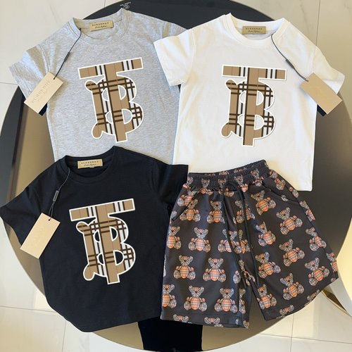 Burberry Childrens Cotton Set - Comfortable & Stylish
