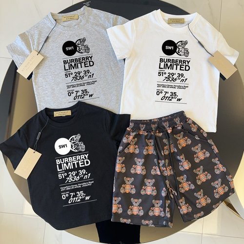 Burberry Unisex Kids Cotton Set - Comfortable Stylish 