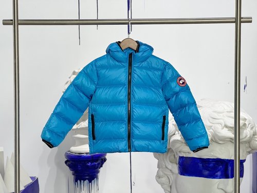 Canada Goose Kids 750 Fill Duck Down Jacket with Reflective Details
