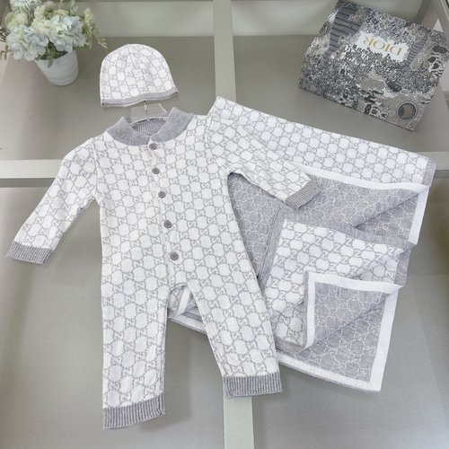 Gucci Stylish Soft Knit Kids Romper & Swaddle Set