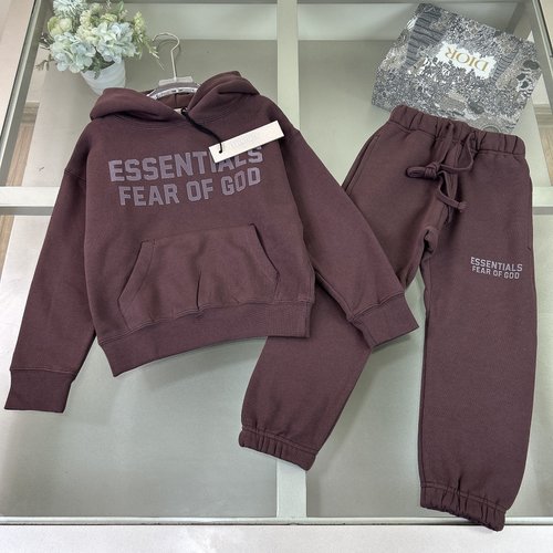 Essentials Premium Unisex Kids Fleece-Lined Cotton Set with Chest Graphic