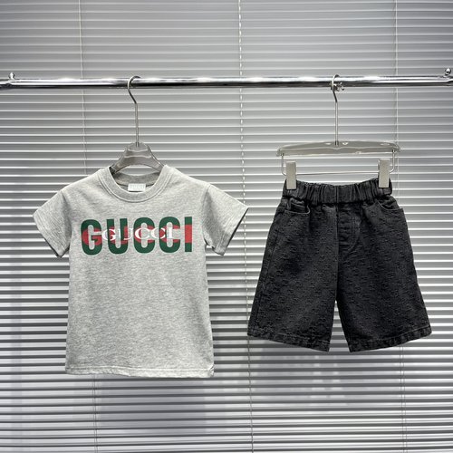 Gucci Kids Set: Logo Tee & Printed Denim Shorts 