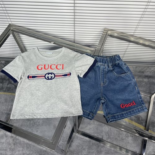 Gucci Kids Boys Girls Cotton Set: Patchwork Tee & Washed Jeans