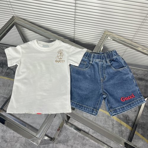 Gucci Kids Cotton Tee & Red Embroidery Jeans Set 