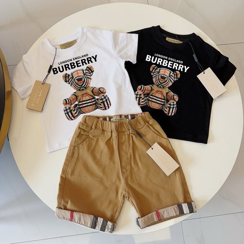 Burberry Kids Cotton Outfit Set – Comfy & Stylish 