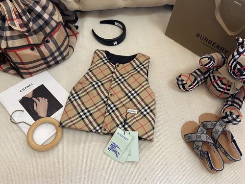 Burberry Toddler Reversible Black & Plaid Puffer Vest
