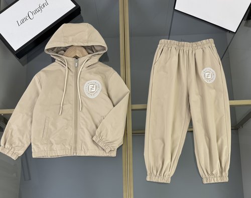 Fendi Unisex Kids Premium Woven Set - Comfortable & Stylish
