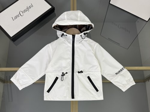 Burberry Unisex Kids Premium Trench Coat - Comfortable & Stylish