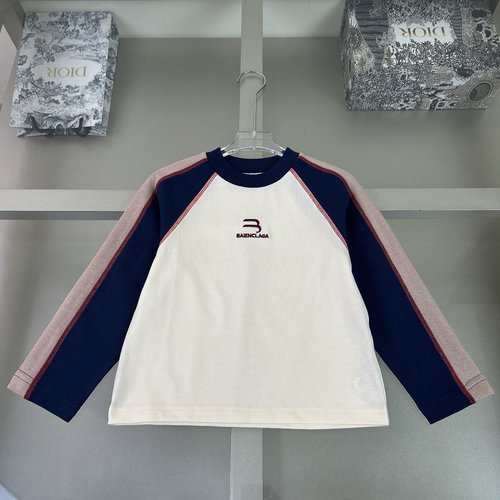 Balenciaga Kids Raglan T-Shirt Contrast Navy Sleeves Red Logo Stylish Comfort 