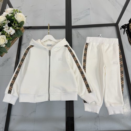 Burberry Kids Premium Cotton Set with Plaid Side Panels