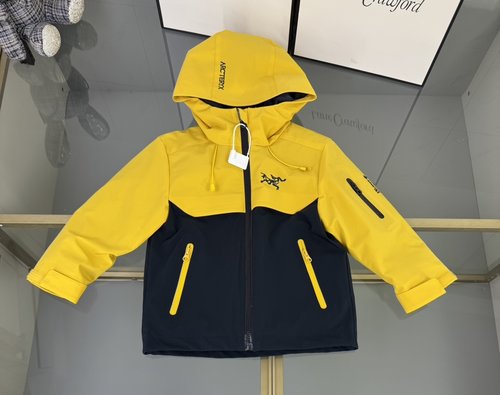 Arcteryx 3-in-1 Kids Hooded Jacket Waterproof Windproof Warm Comfortable Stylish 