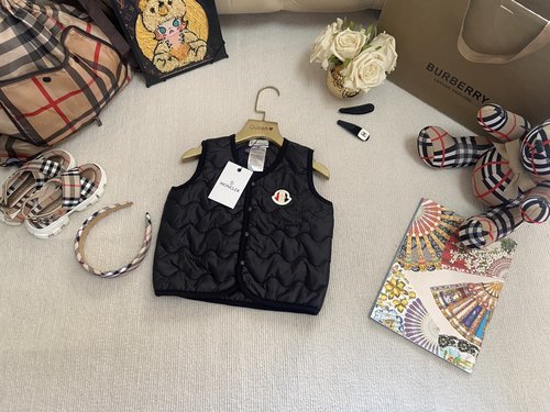 Moncler Kids Lightweight Padded Vest - Wavy Cut, Versatile