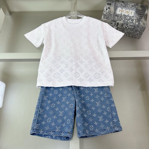 LV Unisex Kids Cotton Set with Letter Print – Comfortable & Stylish