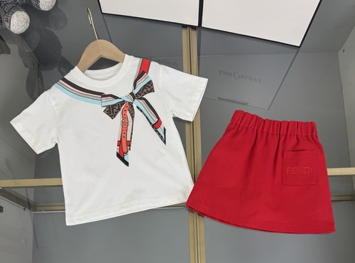 Fendi Girls Cotton Bow Doodle Short Tee Skirt Set